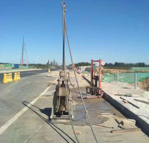 旬阳公路高聚物注浆加固